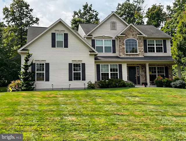 181 Overlook Rd, Morgantown