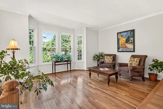 6727 Dorothy Giles Ct, Alexandria
