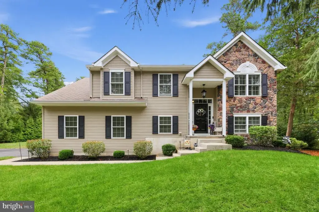 5 Paoli Ave, MEDFORD
