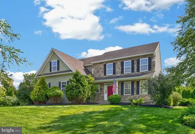 16 Michael Ct, Coatesville