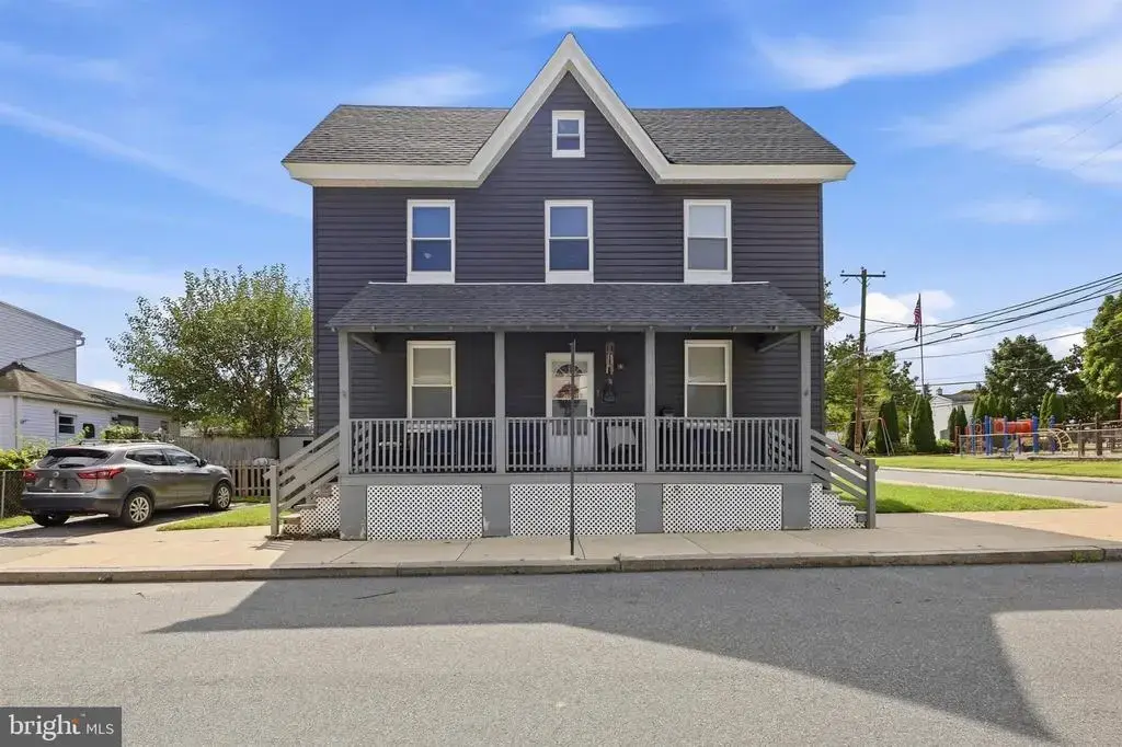24 7th St, BROOKHAVEN