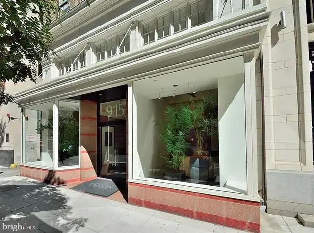 915 E St Nw #704, Washington