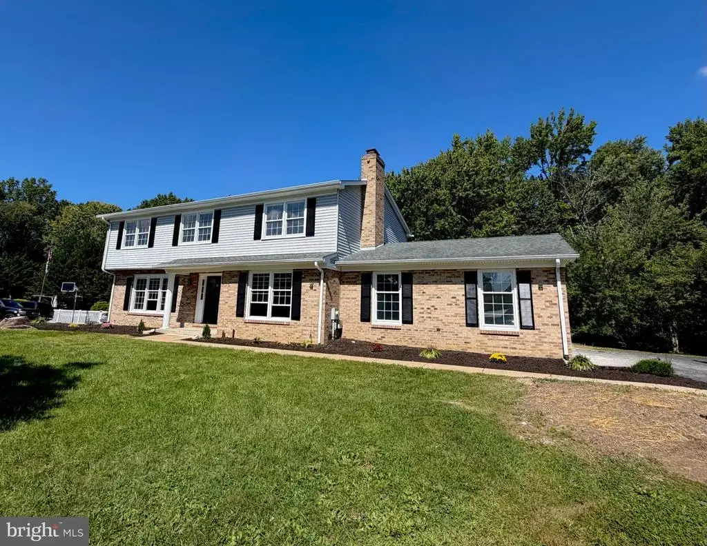 72 Bristle Cone Dr, BEAR