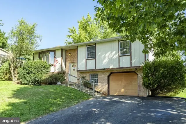 845 Terrace Ave, Mount Joy