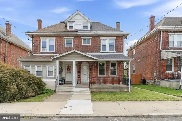 122 E Berkley Ave, Clifton Heights
