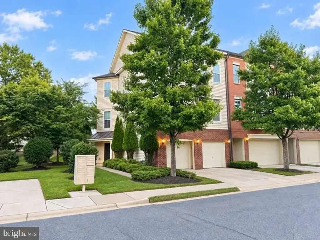 9854 Garden Ranges, LAUREL
