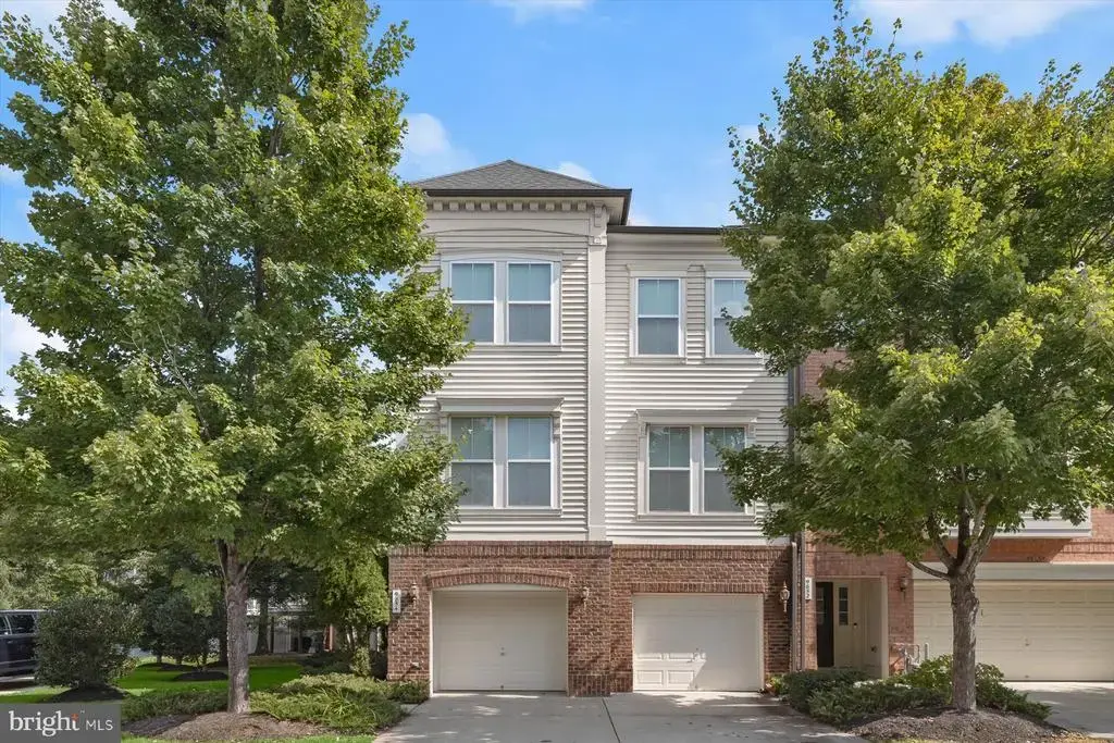 9854 Garden Ranges, LAUREL