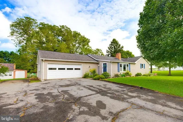 319 Frogtown Rd, Pequea