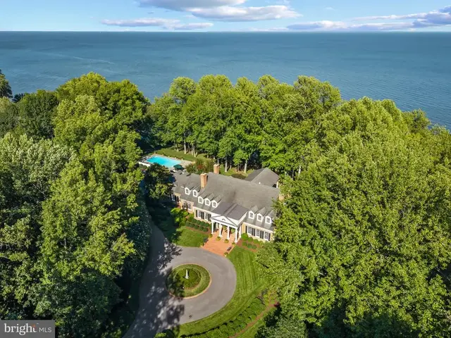 4525 Camp Roosevelt Dr, Chesapeake Beach