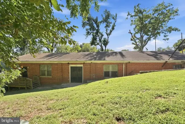 4814 Deanwood Dr, Capitol Heights