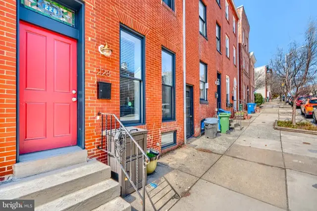 228 S Washington St, Baltimore