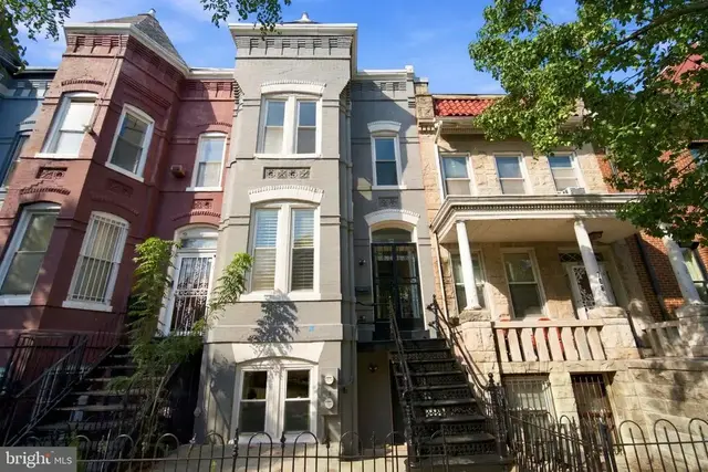 704 G St Ne, Washington