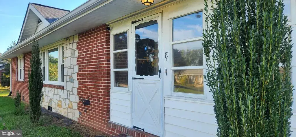 8 Fairfax Cir, FREDERICKSBURG