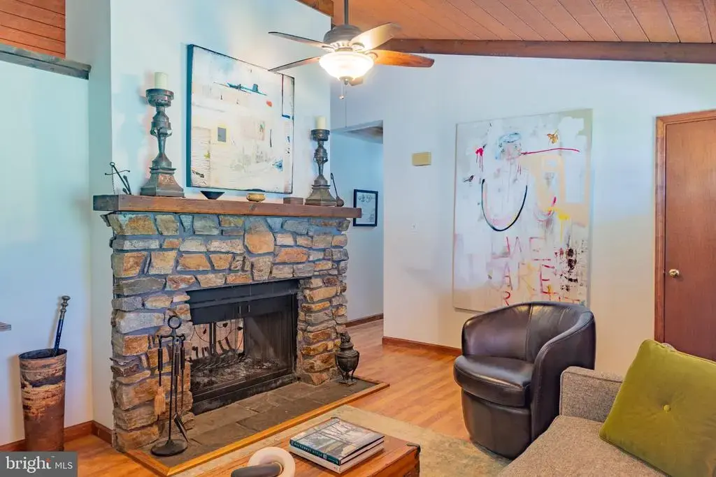 601 Buckingham Dr, STEVENSVILLE
