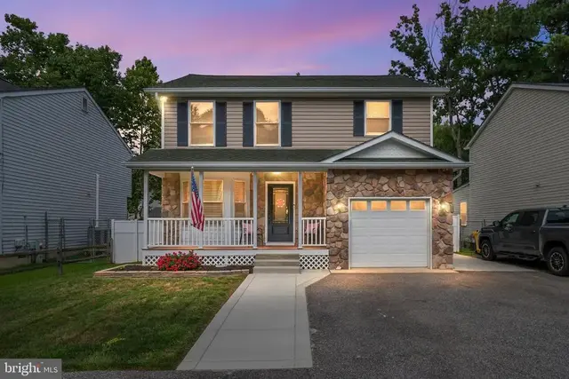 1240 Hawthorne St, Shady Side