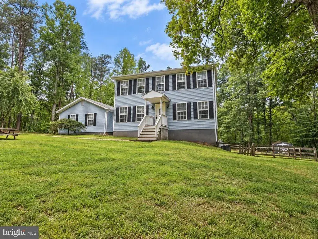 5710 Riverbend Ln, REVA