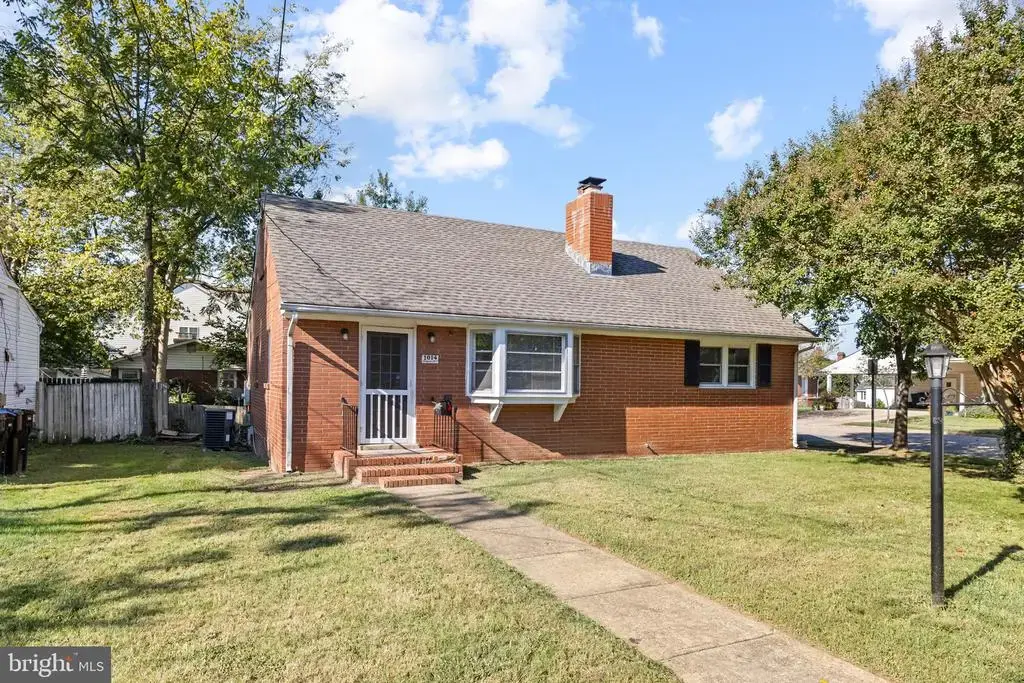 1014 Stafford Ave, FREDERICKSBURG