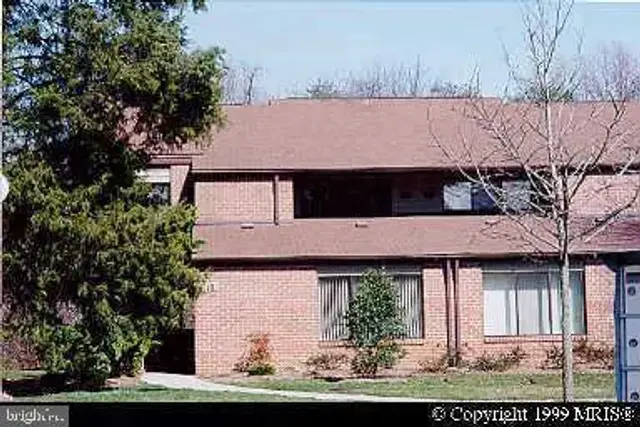 13 Oakhampton Dr, Lutherville