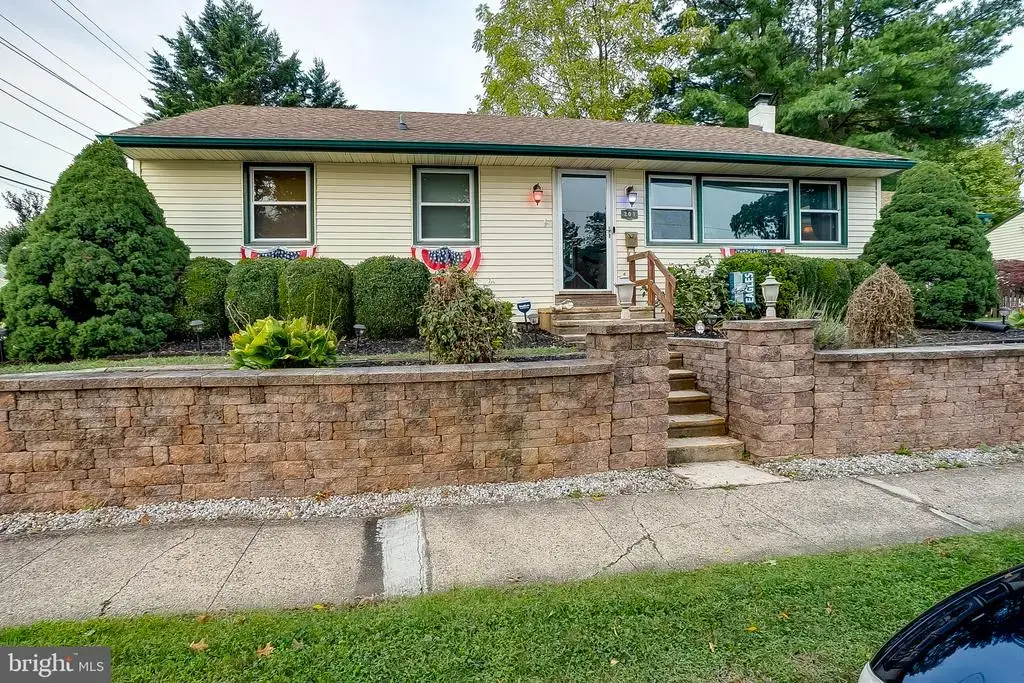 201 S Maple Ave, MAPLE SHADE