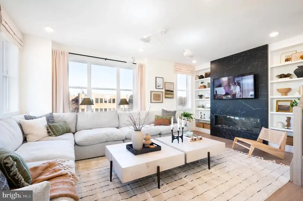 4922 Churchill Mews, ALEXANDRIA