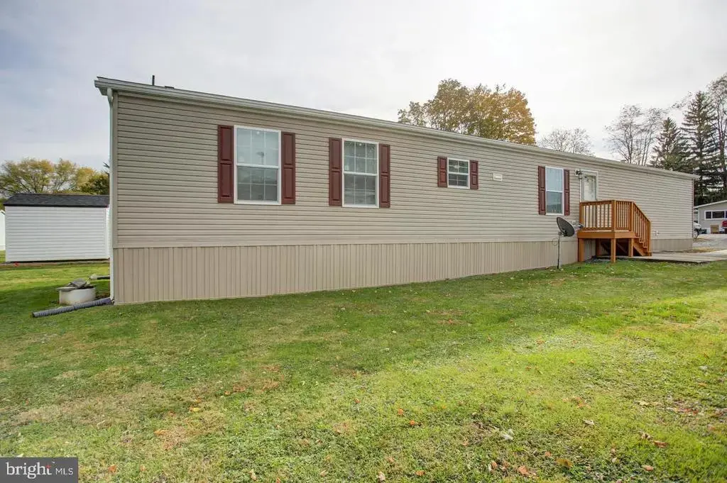N/A, NEWVILLE