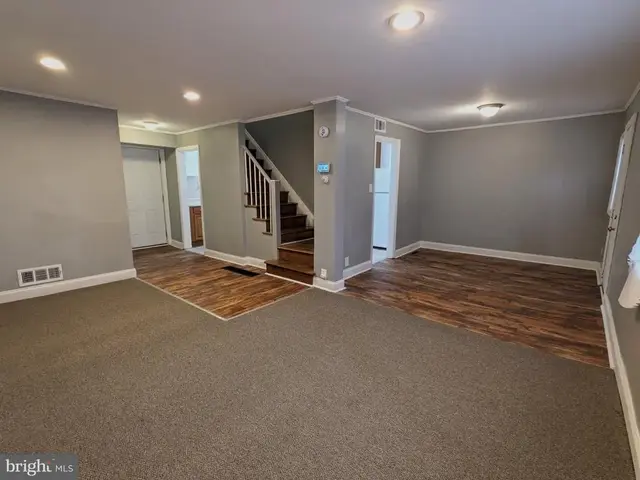 30 Bedford Dr, Wilmington
