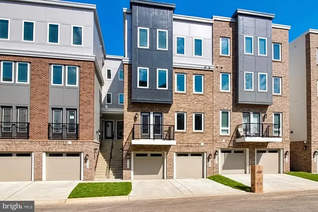 1364 Rail Stop Dr, WOODBRIDGE