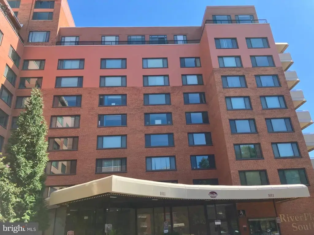 1011 Arlington Blvd #833, ARLINGTON