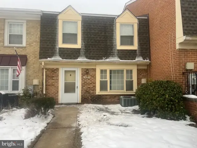 9035 N Laurel Rd #j, Laurel