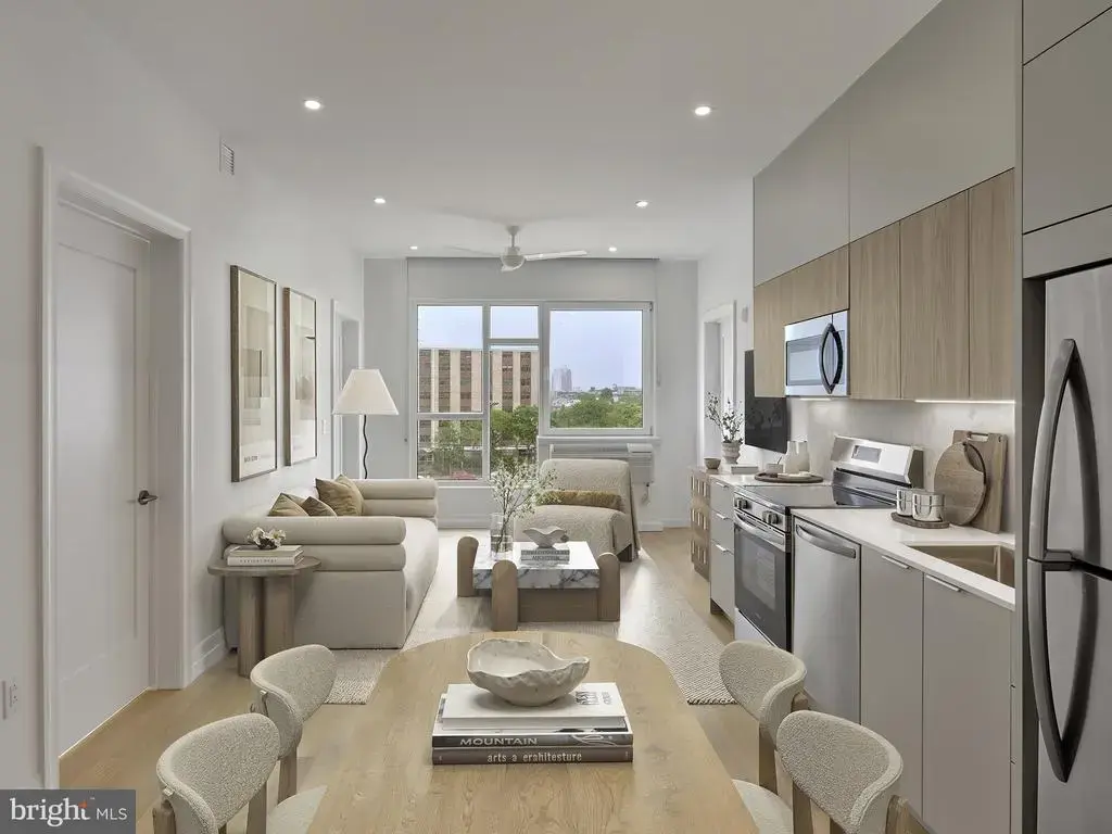815 - 17-00 N Poplar St #2 Br D, PHILADELPHIA