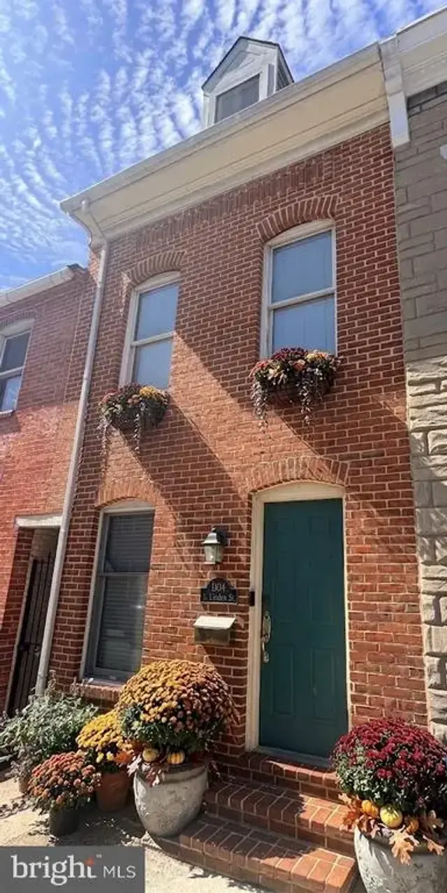 1104 S Curley St, Baltimore