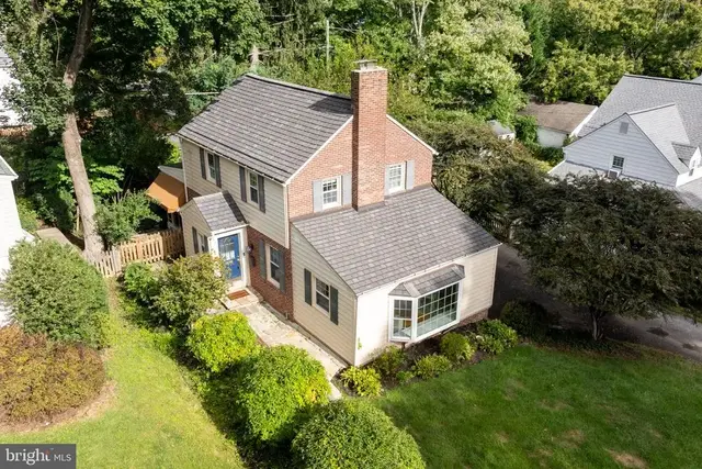 324 Weatherbee Rd, Towson