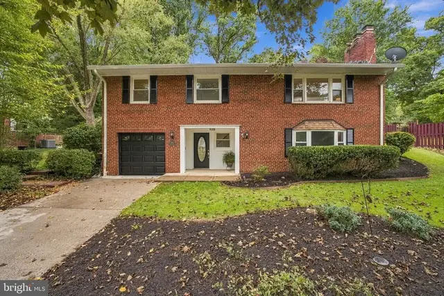 5918 Lowell Ave, Alexandria