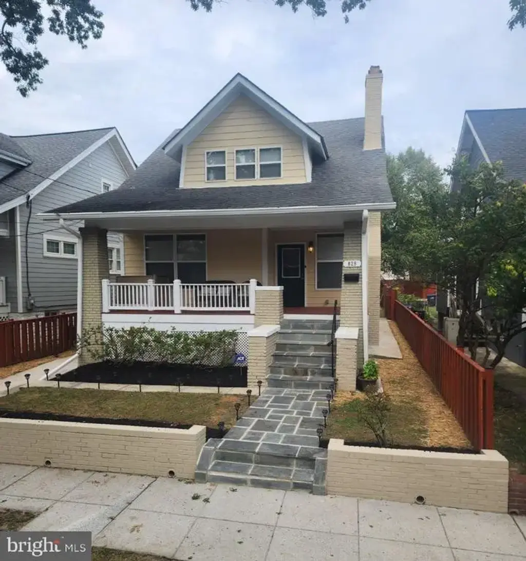 829 Whittier Pl Nw, WASHINGTON
