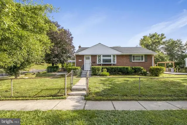1100 Gilbert Rd, Rockville