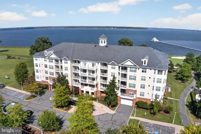 2700 Willow Oak Dr #310c, Cambridge