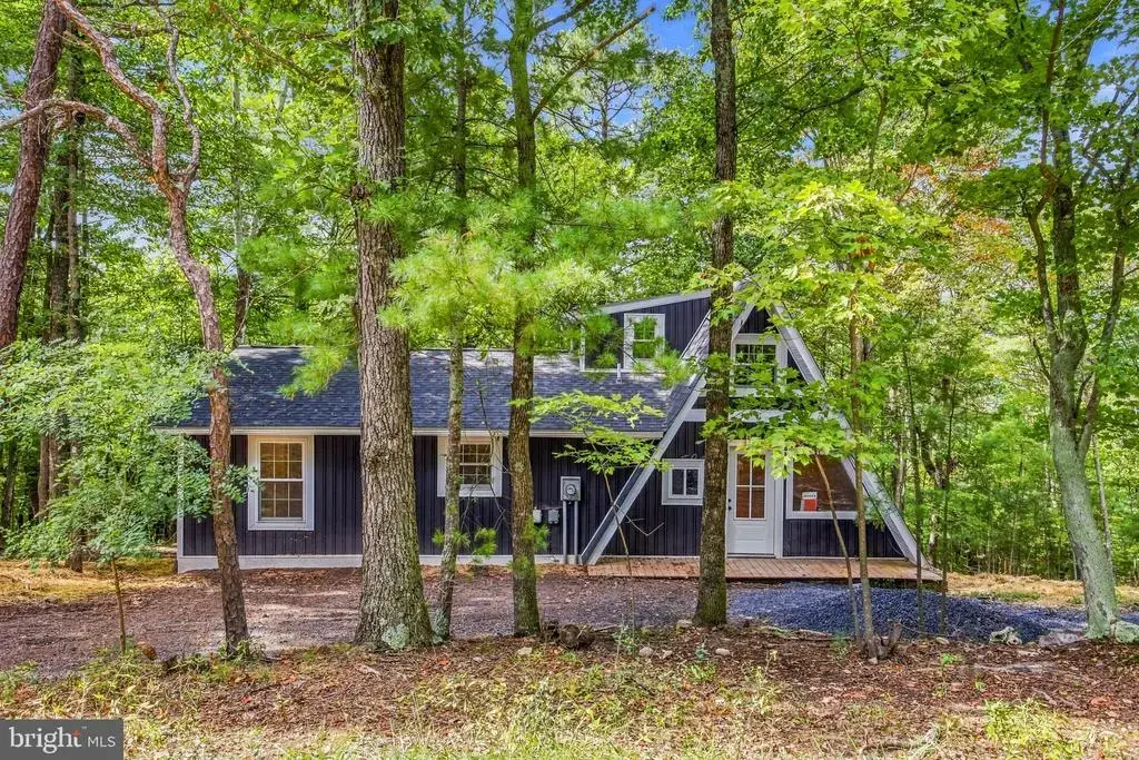 404 N Maple Rd, MOUNT JACKSON