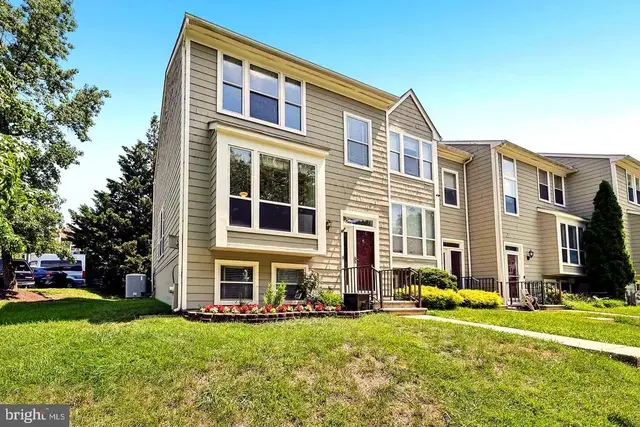 7730 Chatfield Ln, Ellicott City
