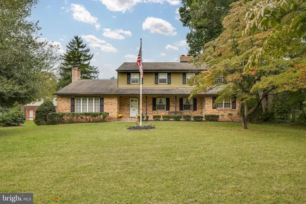 801 Perkins Ln, EDGEWATER PARK