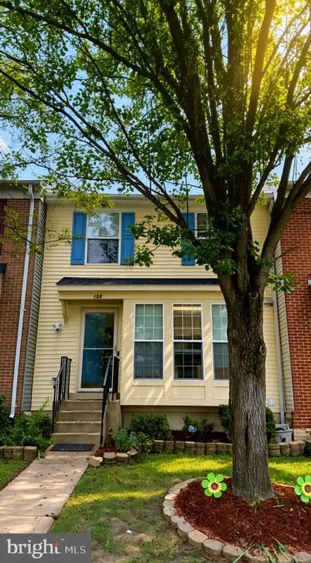 128 Hampshire Sq Sw, LEESBURG