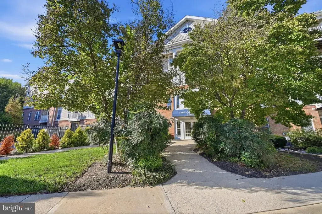 7000 Falls Reach Dr #203, FALLS CHURCH