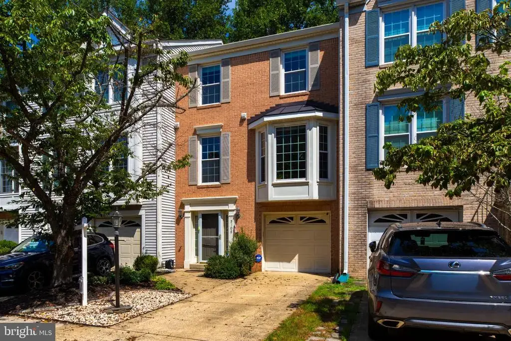 3105 Sutherland Hill Ct, FAIRFAX