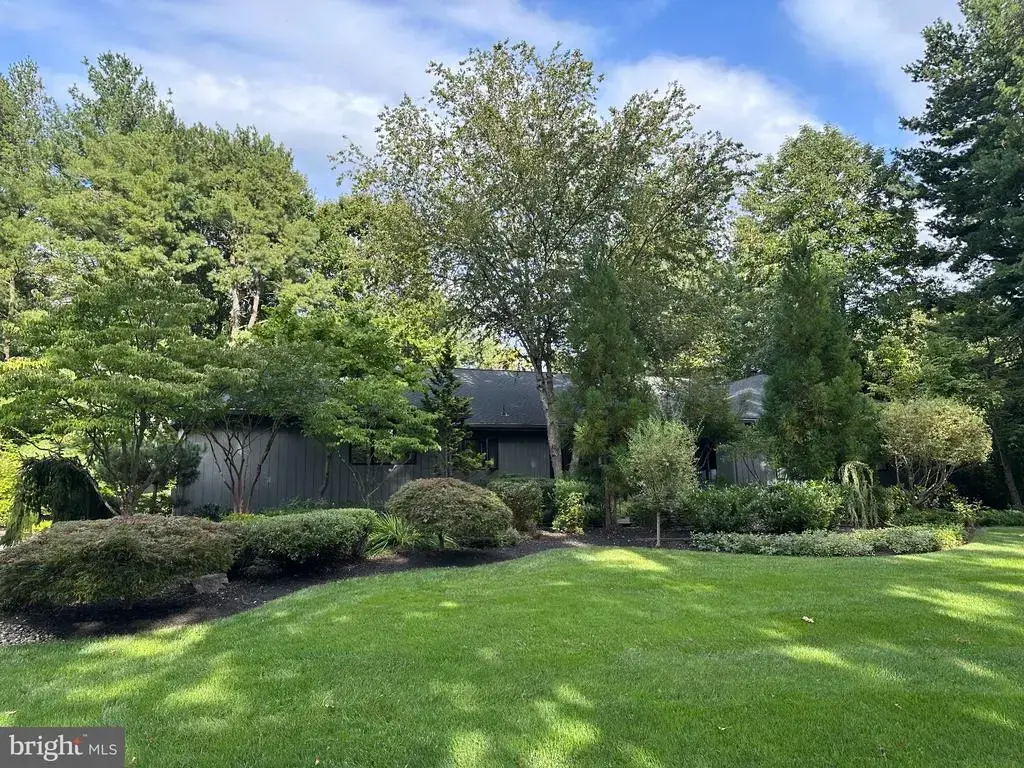 8 Deer Run, PRINCETON