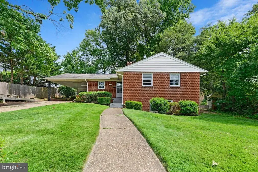 3613 N Kensington St, ARLINGTON