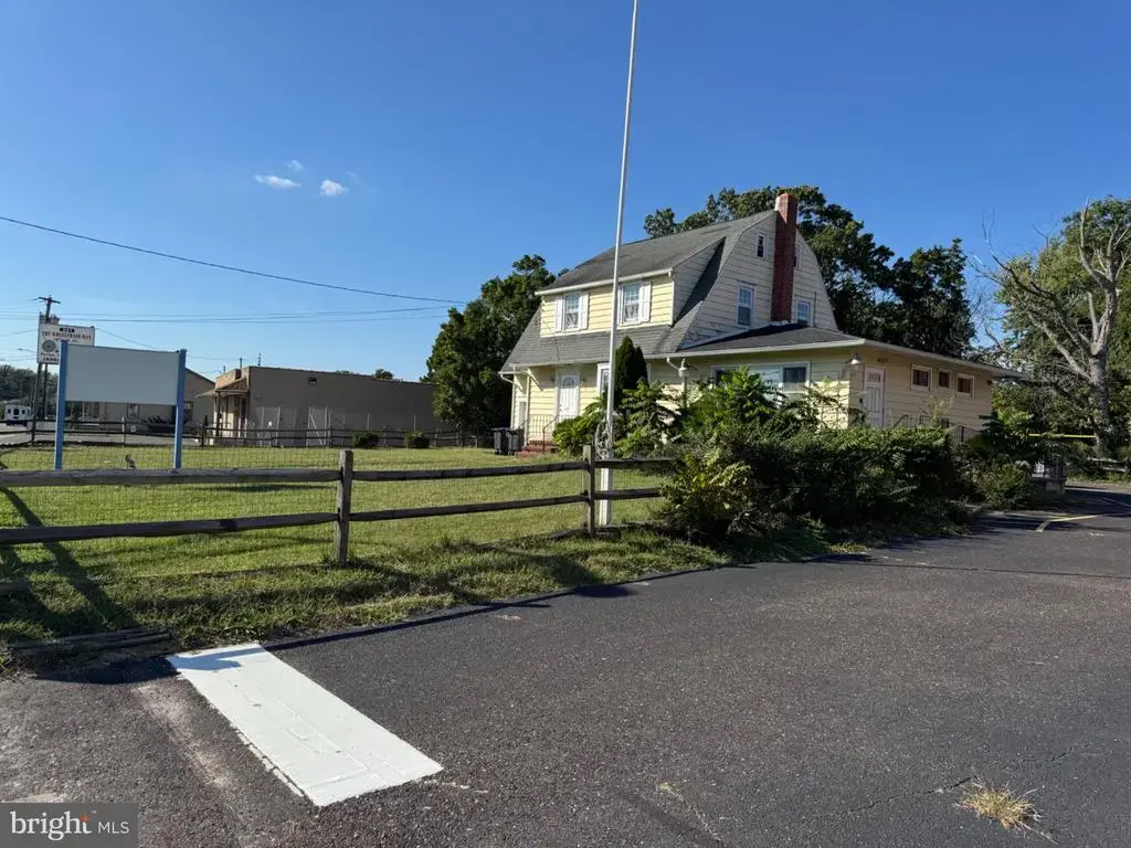 285 White Horse Pike S, CLEMENTON