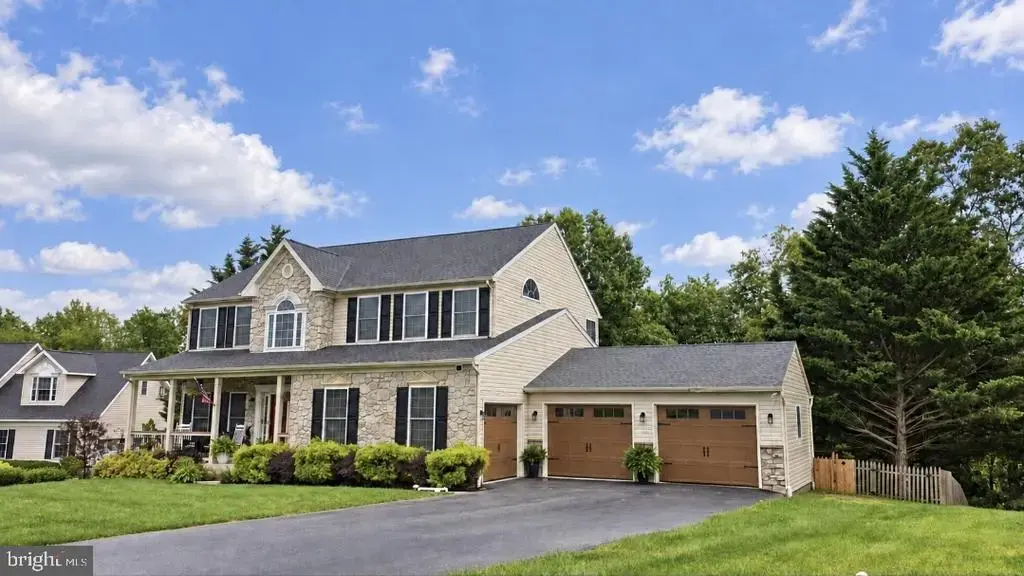 2945 Rexwood Dr, GLEN ROCK