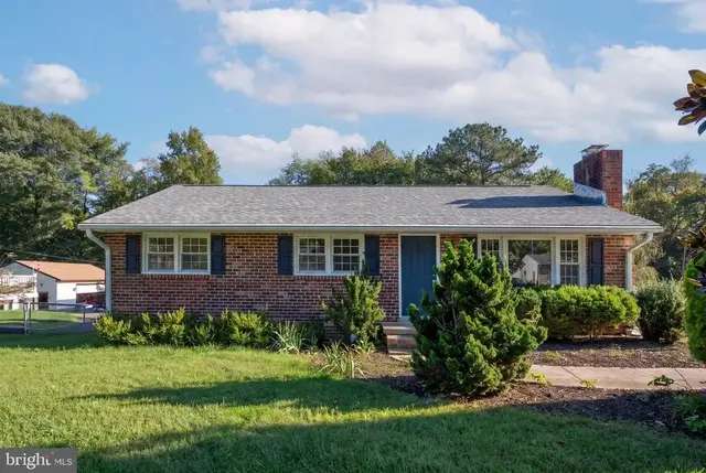 256 Anderson Dr, Fredericksburg