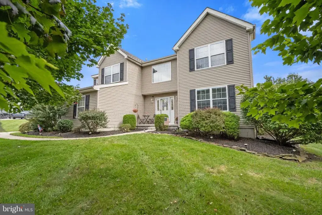 5 Orchard Dr, MULLICA HILL