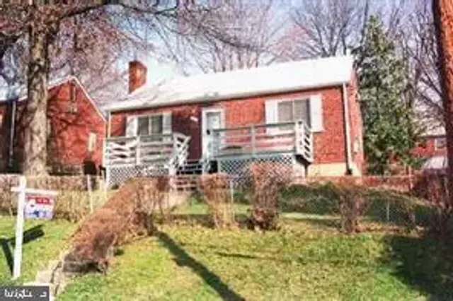 2005 S Quebec St, Arlington