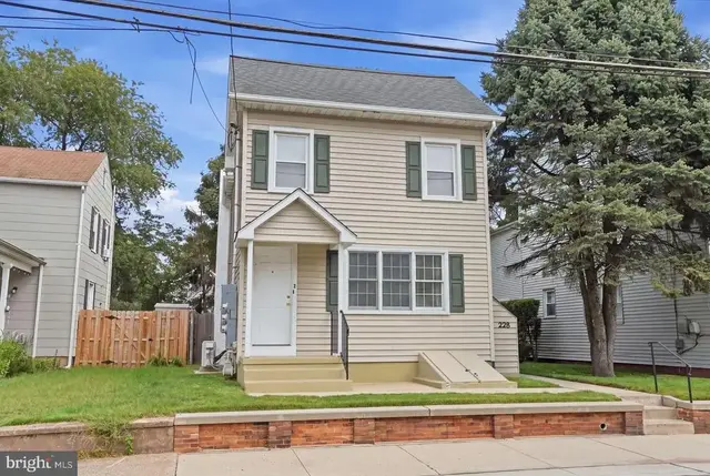 228 Washington, Morrisville